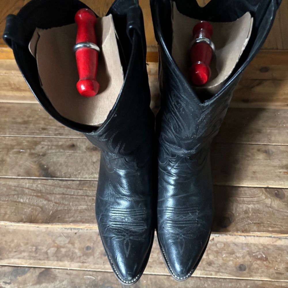 J Chisholm boots